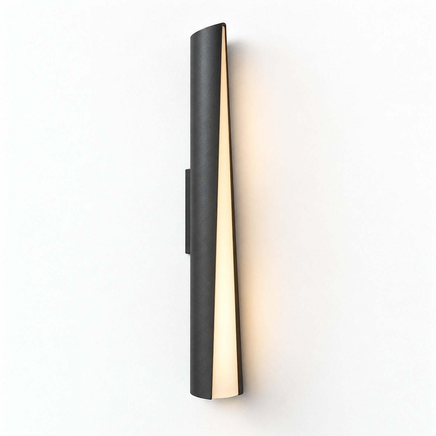 Vertical Eclipse Wall Light
